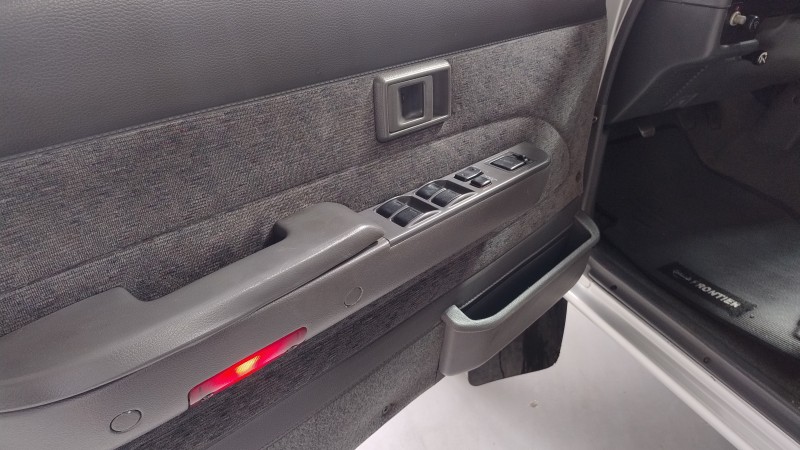 HILUX 3.0 SRV 4X2 CD 8V DIESEL 4P MANUAL - 2002 - SãO SEBASTIãO DO CAí