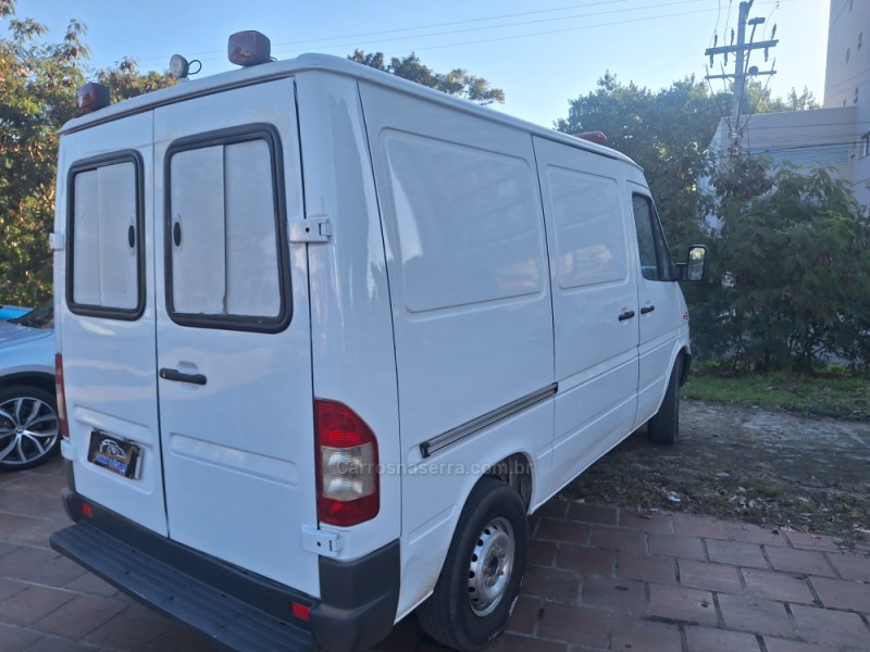 SPRINTER 2.2 FURGÃO 311 CDI CURTO DIESEL 3P MANUAL - 2011 - NOVO HAMBURGO
