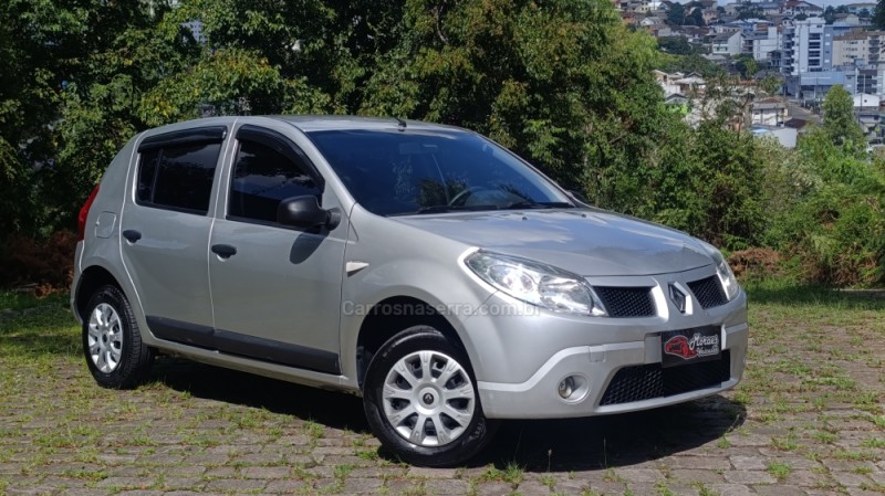 SANDERO 1.0 EXPRESSION 16V FLEX 4P MANUAL - 2010 - CAXIAS DO SUL