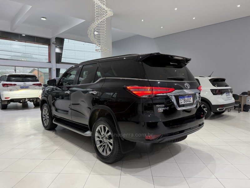 HILUX SW4 2.8 SRX 4X4 7 LUGARES 16V TURBO INTERCOOLER DIESEL 4P AUTOMÁTICO - 2022 - ERECHIM