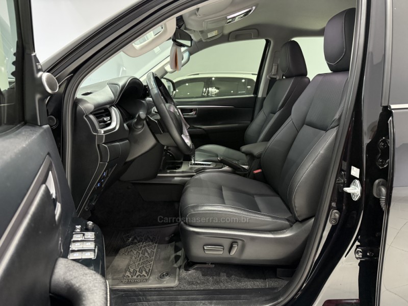 HILUX SW4 2.8 SRX 4X4 7 LUGARES 16V TURBO INTERCOOLER DIESEL 4P AUTOMÁTICO - 2022 - ERECHIM