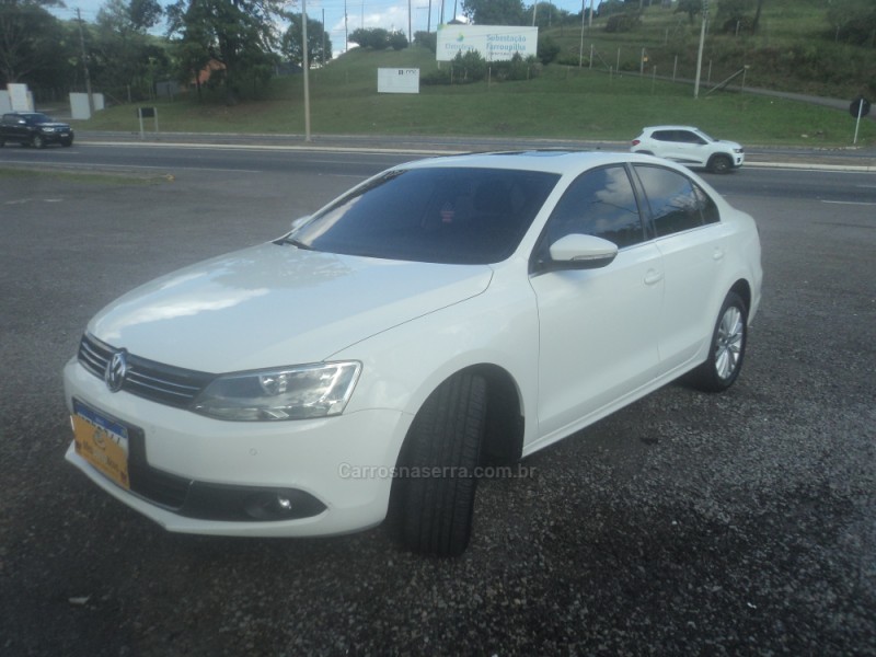 jetta 2.0 tsi highline 211cv gasolina 4p dsg 2013 farroupilha