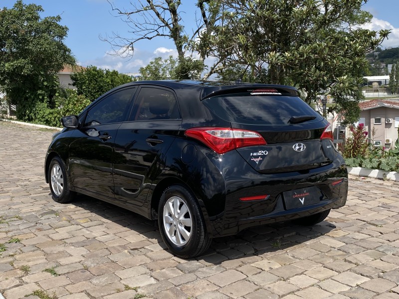 HB20 1.0 COMFORT PLUS 12V FLEX 4P MANUAL - 2014 - CARLOS BARBOSA