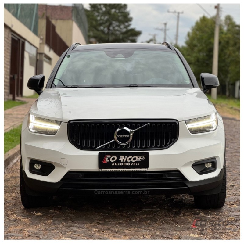 XC 40 2.0 T5 GASOLINA MOMENTUM AWD GEARTRONIC - 2018 - CAMPO BOM