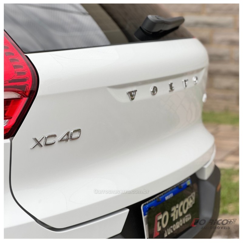 XC 40 2.0 T5 GASOLINA MOMENTUM AWD GEARTRONIC - 2018 - CAMPO BOM