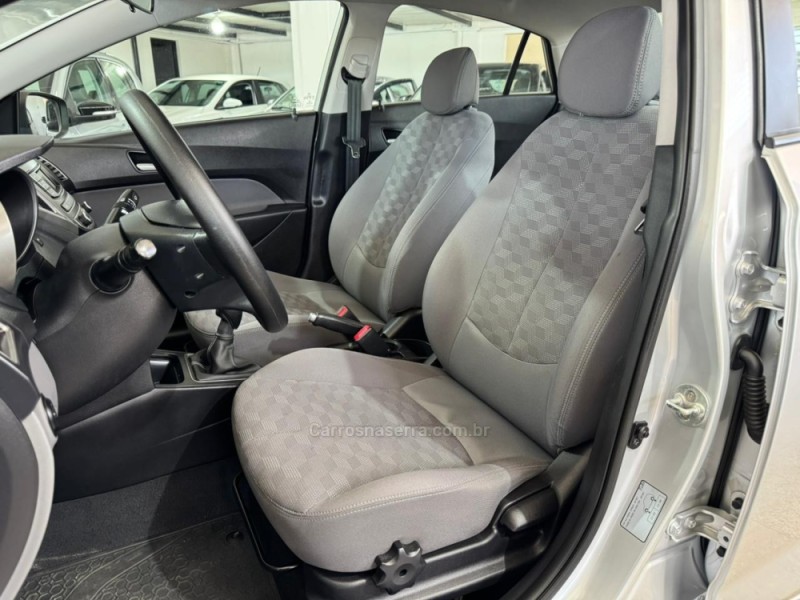 HB20S 1.6 COMFORT PLUS 16V FLEX 4P MANUAL - 2017 - SANTA CRUZ DO SUL