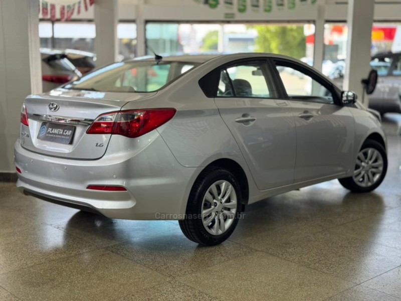 HB20S 1.6 COMFORT PLUS 16V FLEX 4P MANUAL - 2017 - SANTA CRUZ DO SUL