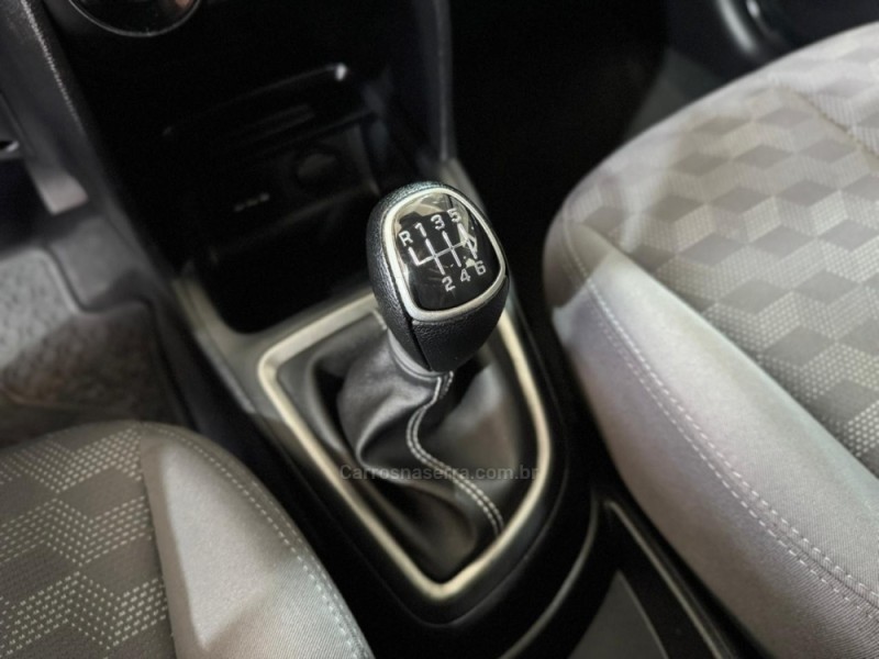 HB20S 1.6 COMFORT PLUS 16V FLEX 4P MANUAL - 2017 - SANTA CRUZ DO SUL