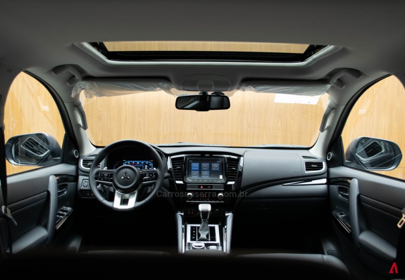 PAJERO SPORT 2.4 LEGEND 4X4 TURBO DIESEL 4P AUTOMÁTICO - 2025 - GARIBALDI