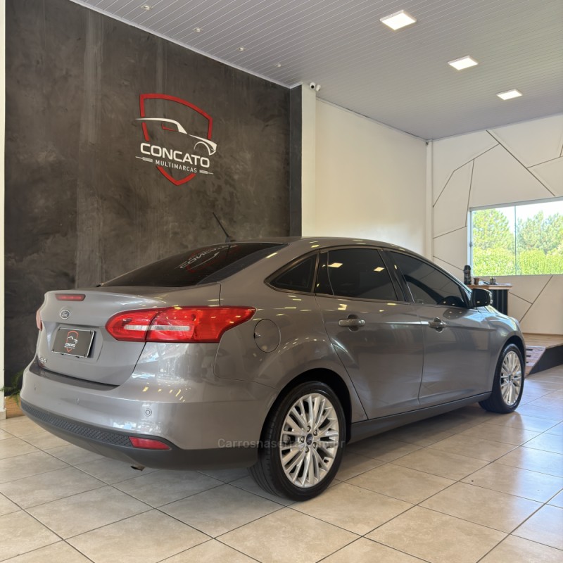 FOCUS 2.0 SE SEDAN 16V FLEX 4P AUTOMÁTICO - 2018 - FARROUPILHA