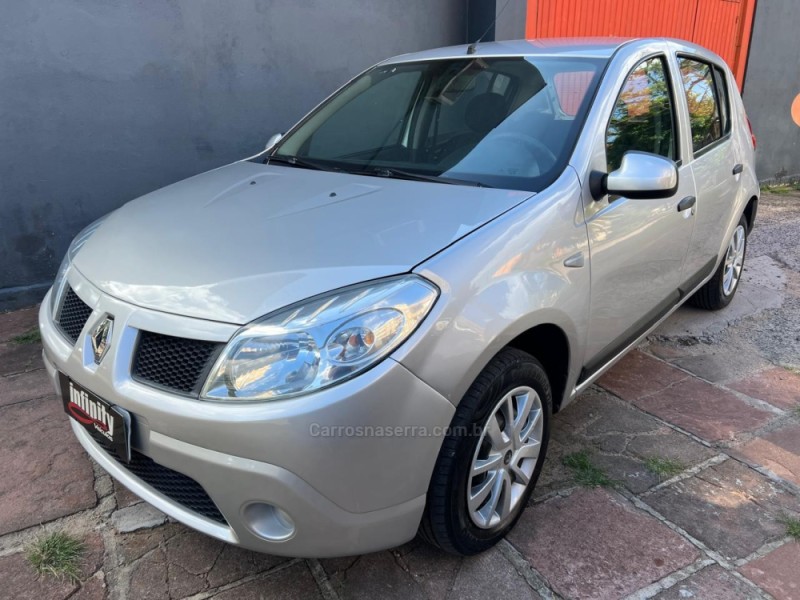 SANDERO 1.6 EXPRESSION 8V FLEX 4P MANUAL - 2011 - PORTO ALEGRE