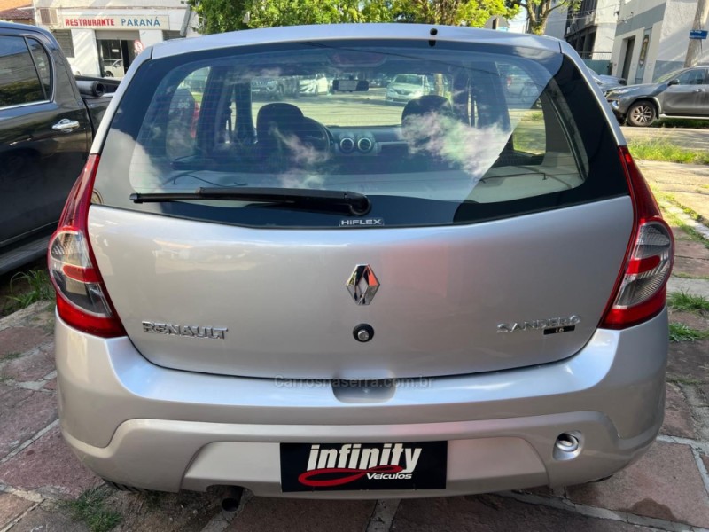 SANDERO 1.6 EXPRESSION 8V FLEX 4P MANUAL - 2011 - PORTO ALEGRE