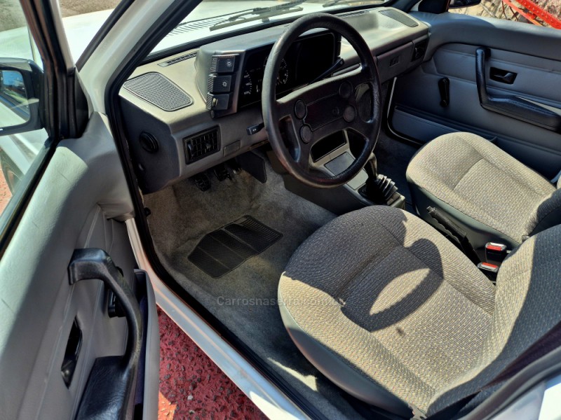 VOYAGE 1.8 GL 8V GASOLINA 4P MANUAL - 1995 - FARROUPILHA