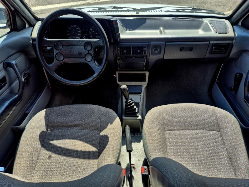 VOYAGE 1.8 GL 8V GASOLINA 4P MANUAL - 1995 - FARROUPILHA