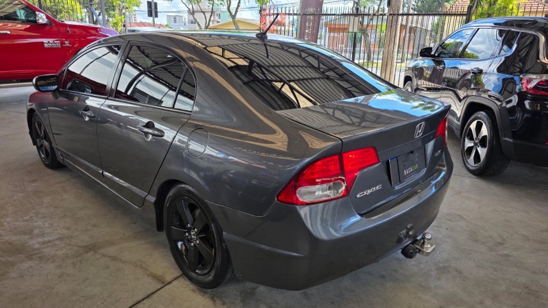 CIVIC 1.8 LXS 16V GASOLINA 4P AUTOMÁTICO - 2007 - CAXIAS DO SUL