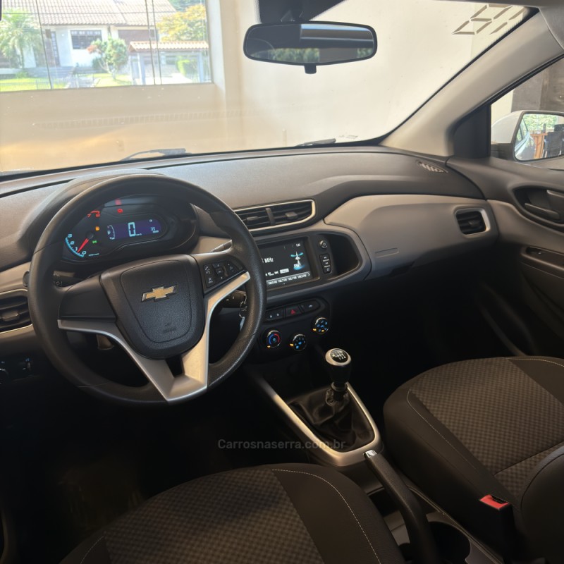 ONIX 1.4 MPFI LT 8V FLEX 4P MANUAL - 2018 - FARROUPILHA