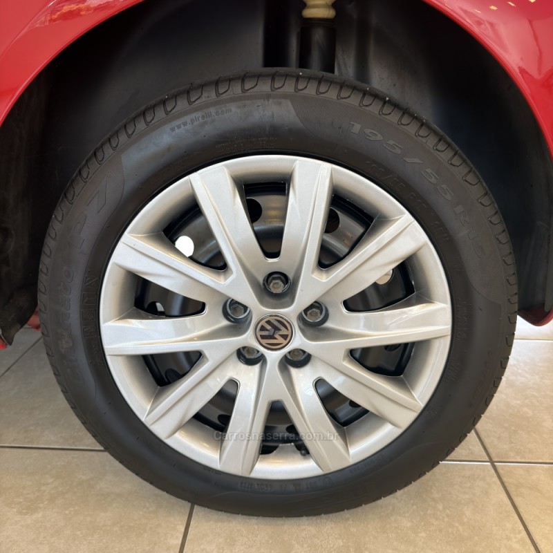 FOX 1.0 MI TREND 8V FLEX 4P MANUAL - 2010 - FARROUPILHA