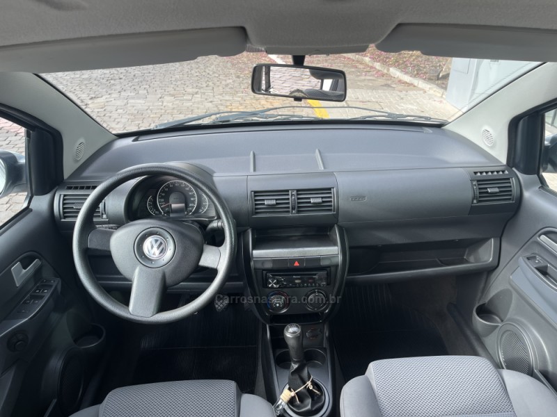 FOX 1.0 MI TREND 8V FLEX 4P MANUAL - 2010 - VERANóPOLIS