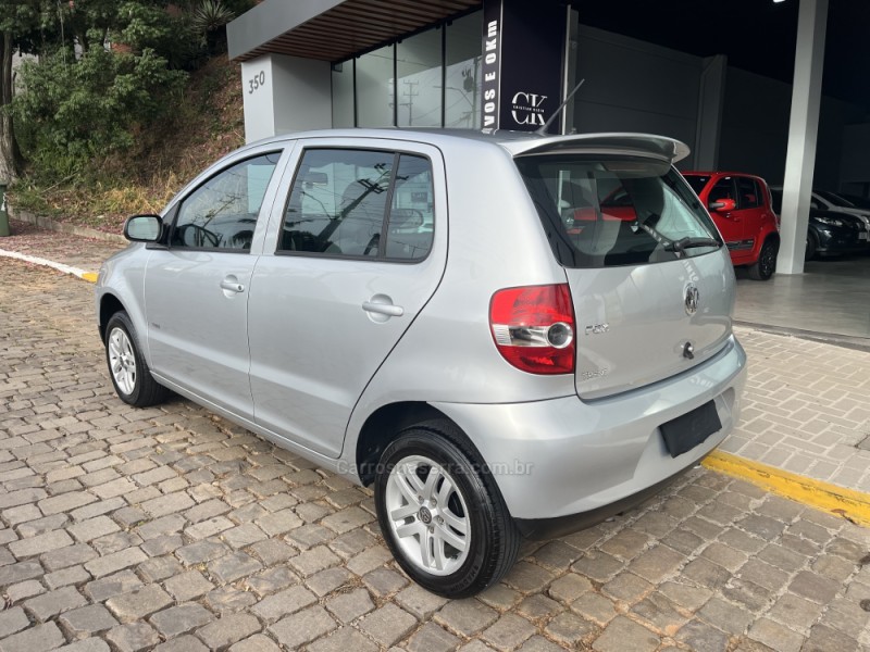 FOX 1.0 MI TREND 8V FLEX 4P MANUAL - 2010 - VERANóPOLIS