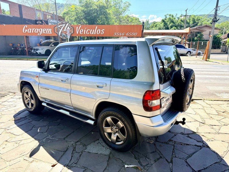 PAJERO TR4 2.0 4X4 16V 131CV GASOLINA 4P AUTOMÁTICO - 2005 - TRêS COROAS