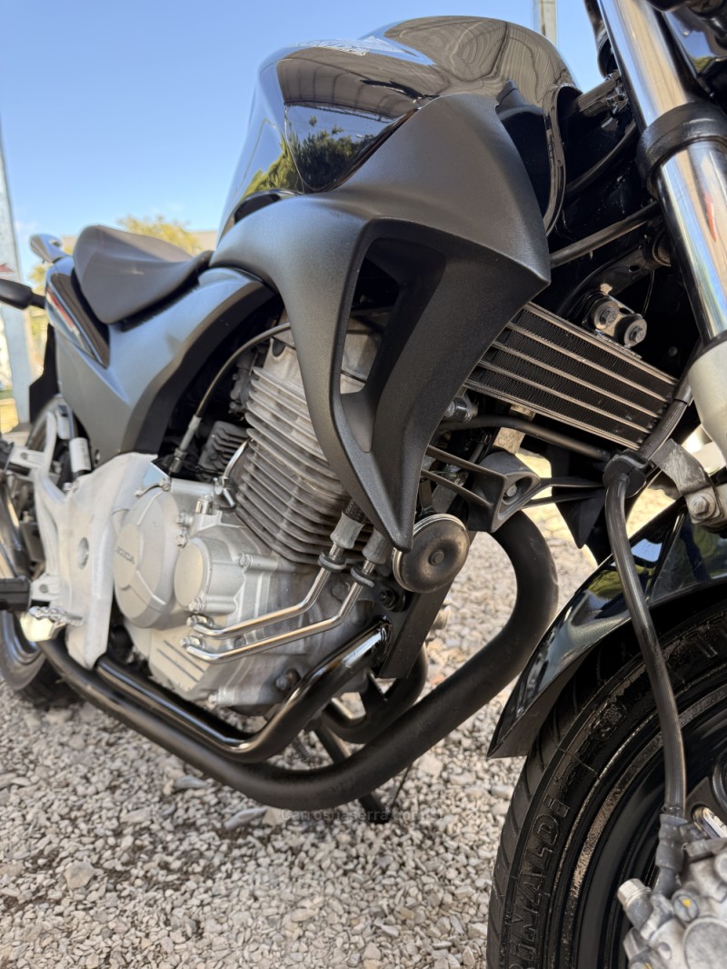 CB 300R ABS - 2012 - CAXIAS DO SUL