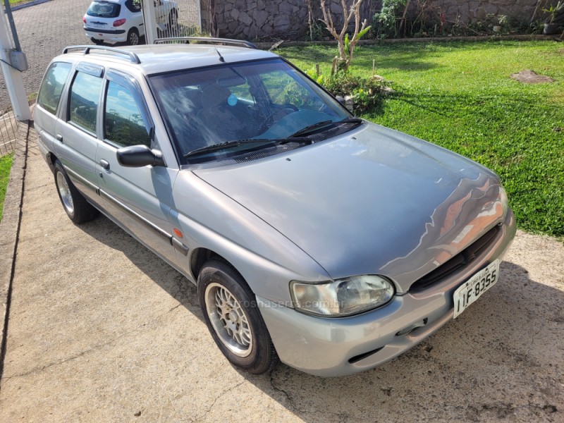 ESCORT 1.8 GL SW 16V GASOLINA 4P MANUAL - 1998 - FLORES DA CUNHA