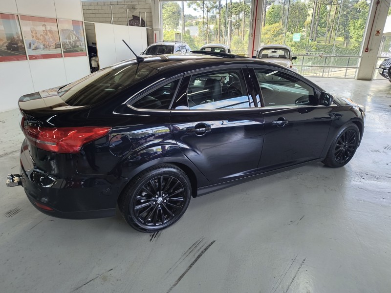 FOCUS 2.0 TITANIUM PLUS SEDAN 16V FLEX 4P AUTOMÁTICO - 2016 - CAXIAS DO SUL