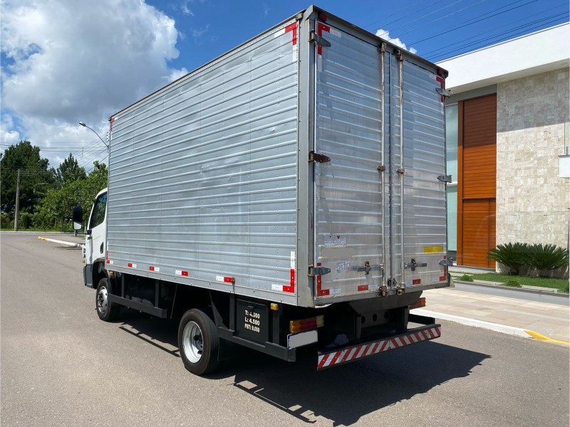 ACCELO 915 C - 2010 - BENTO GONçALVES