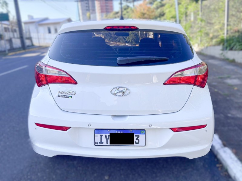 HB20 1.0 COMFORT PLUS 12V FLEX 4P MANUAL - 2018 - FARROUPILHA