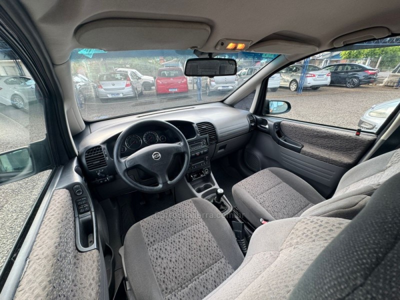 ZAFIRA 2.0 MPFI ELEGANCE 16V GASOLINA 4P MANUAL - 2012 - IGREJINHA