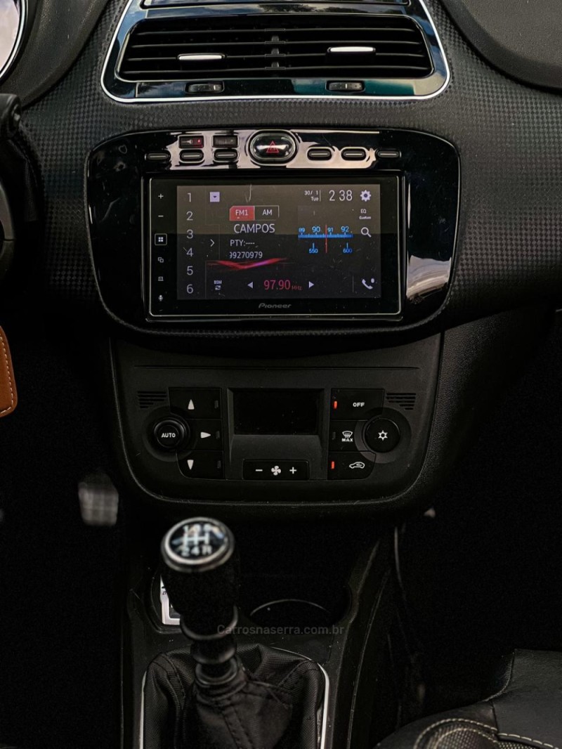 PUNTO 1.4 MPI 16V T-JET GASOLINA 4P MANUAL - 2013 - CANELA