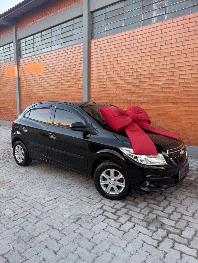 ONIX 1.0 LT 12V FLEX 4P MANUAL - 2013 - CAXIAS DO SUL