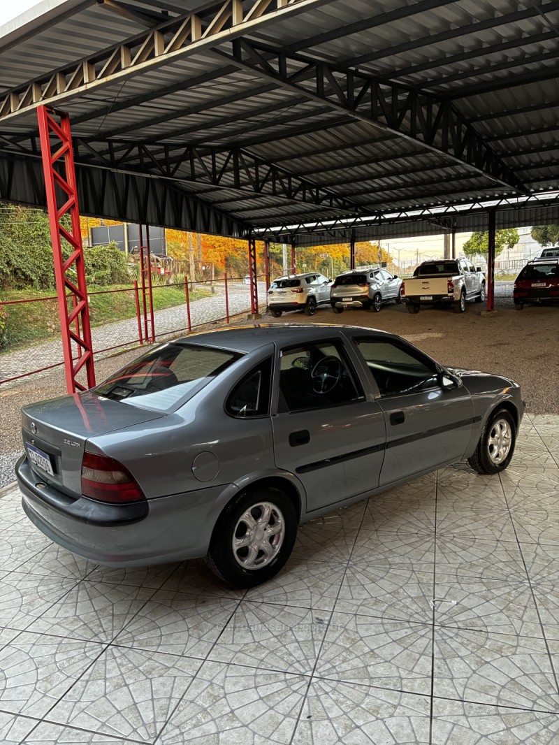 VECTRA 2.2 MPFI GL 8V GASOLINA 4P MANUAL - 1998 - CAXIAS DO SUL