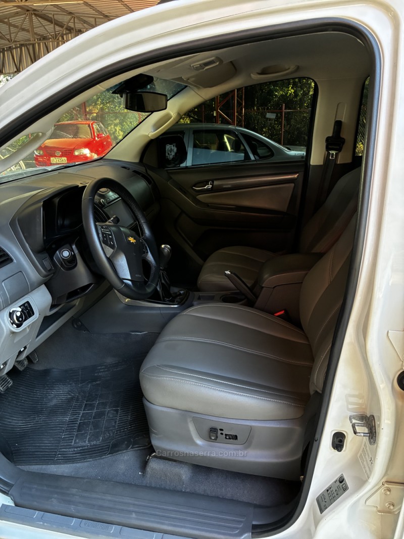 S10 2.4 LT 4X2 CD 8V FLEX 4P MANUAL - 2013 - CAXIAS DO SUL