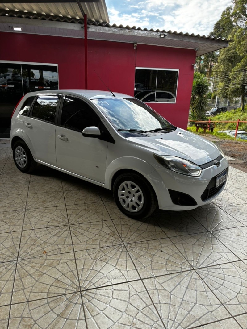 FIESTA 1.0 EDGE 8V GASOLINA 4P MANUAL - 2014 - CAXIAS DO SUL