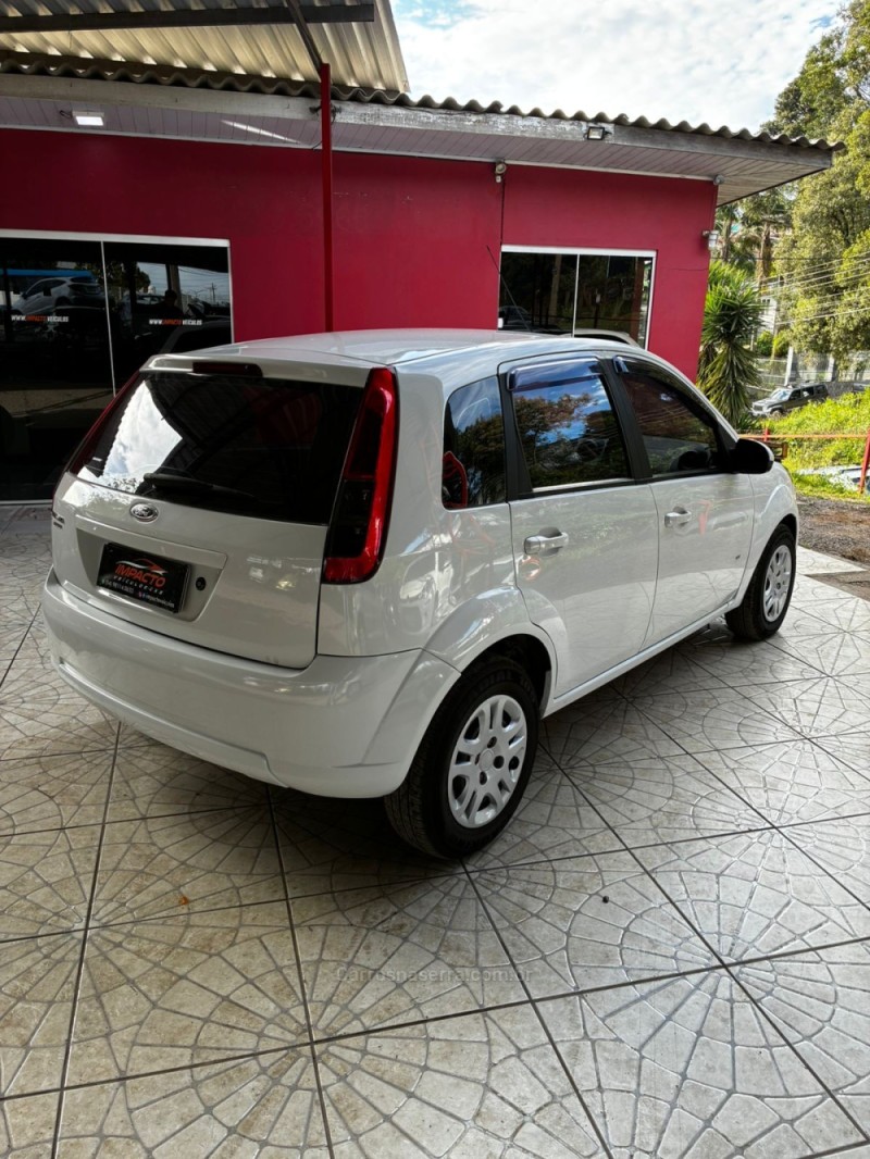 FIESTA 1.0 EDGE 8V GASOLINA 4P MANUAL - 2014 - CAXIAS DO SUL