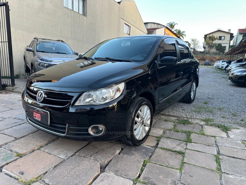 VOYAGE 1.6 MI TREND 8V FLEX 4P MANUAL - 2010 - CAXIAS DO SUL