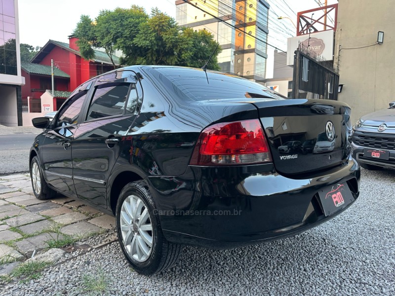 VOYAGE 1.6 MI TREND 8V FLEX 4P MANUAL - 2010 - CAXIAS DO SUL