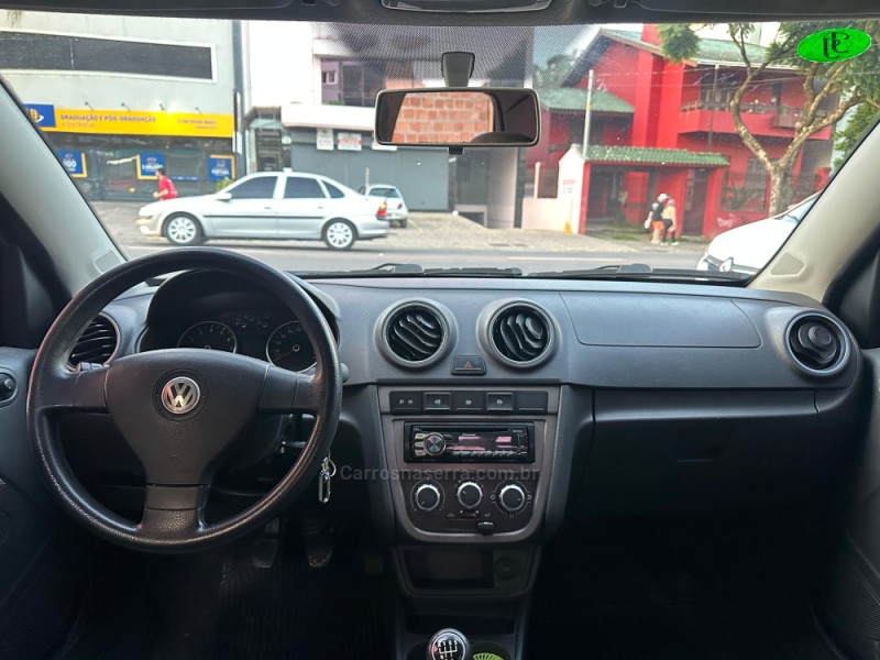 VOYAGE 1.6 MI TREND 8V FLEX 4P MANUAL - 2010 - CAXIAS DO SUL