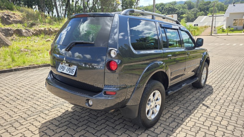 PAJERO 2.5 HD 4X4 8V TURBO INTERCOOLER DIESEL 4P MANUAL - 2010 - SãO MARCOS