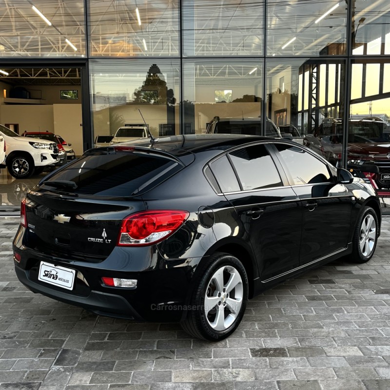 CRUZE 1.8 LT SPORT6 16V FLEX 4P AUTOMÁTICO - 2014 - VACARIA