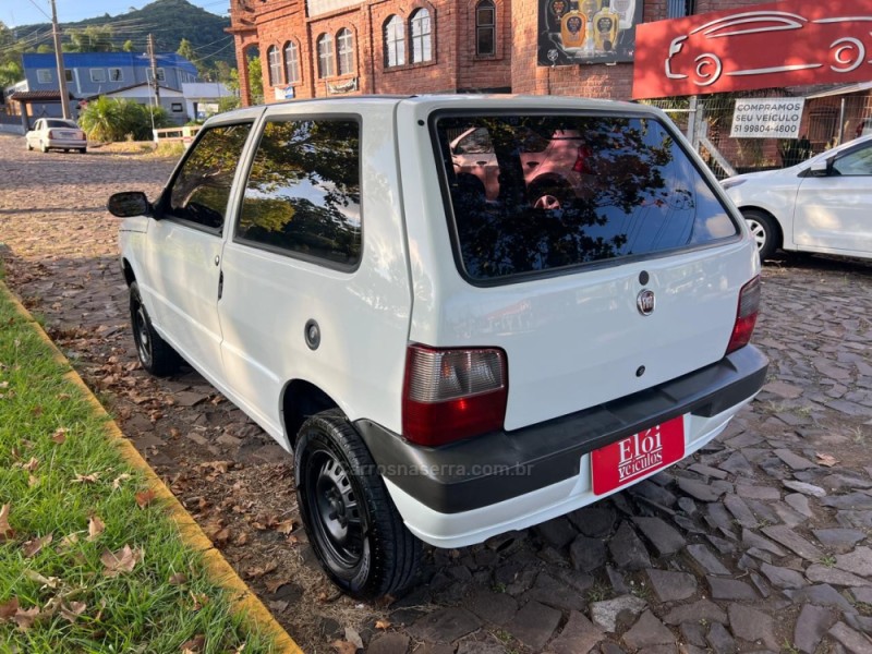 UNO 1.0 MPI MILLE FIRE ECONOMY 8V FLEX 2P MANUAL - 2011 - DOIS IRMãOS