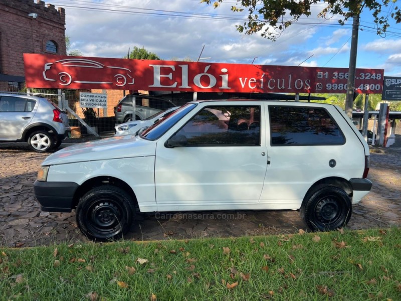 UNO 1.0 MPI MILLE FIRE ECONOMY 8V FLEX 2P MANUAL - 2011 - DOIS IRMãOS