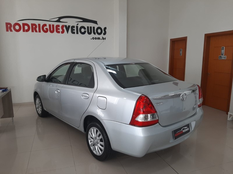 ETIOS 1.5 XLS SEDAN 16V FLEX 4P MANUAL - 2016 - CAXIAS DO SUL