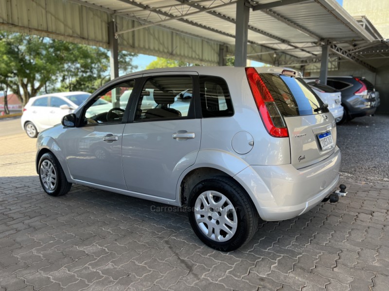 FIESTA 1.6 ROCAM HATCH 8V FLEX 4P MANUAL - 2014 - BOM PRINCíPIO