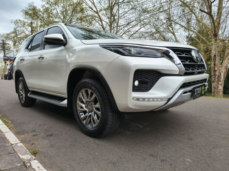HILUX SW4 2.8 SRX 4X4 16V TURBO INTERCOOLER DIESEL 4P AUTOMÁTICO