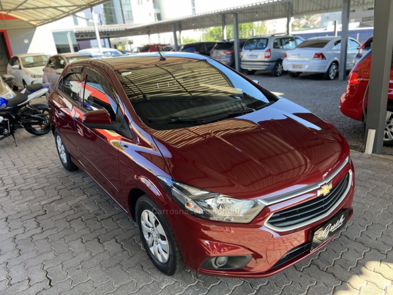 ONIX 1.0 LT 12V FLEX 4P MANUAL - 2018 - BOM PRINCíPIO