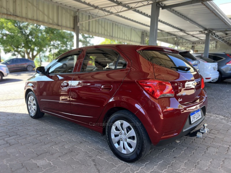 ONIX 1.0 LT 12V FLEX 4P MANUAL - 2018 - BOM PRINCíPIO