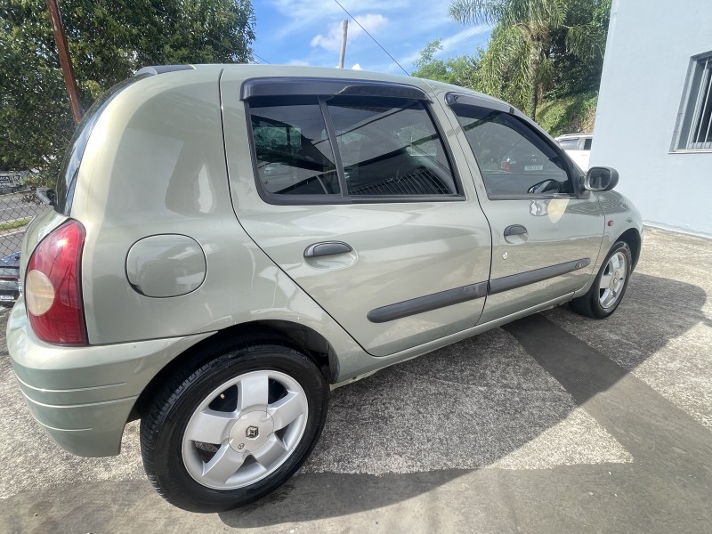 CLIO 1.0 PRIVILÉGE 16V GASOLINA 4P MANUAL - 2002 - CAXIAS DO SUL