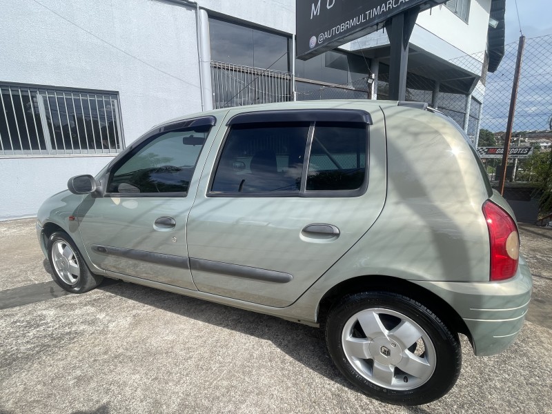 CLIO 1.0 PRIVILÉGE 16V GASOLINA 4P MANUAL - 2002 - CAXIAS DO SUL